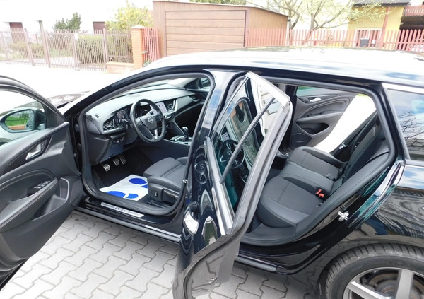 Opel Insignia cena 56980 przebieg: 166700, rok produkcji 2018 z Błonie małe 352